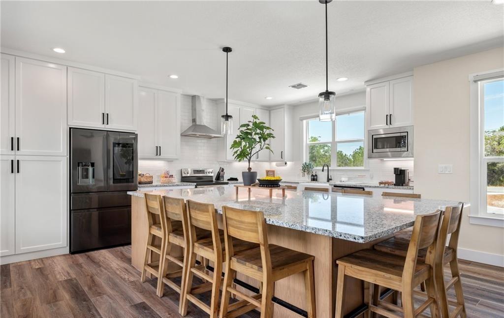 869 Kindersley St, Canyon Lake, TX 78133