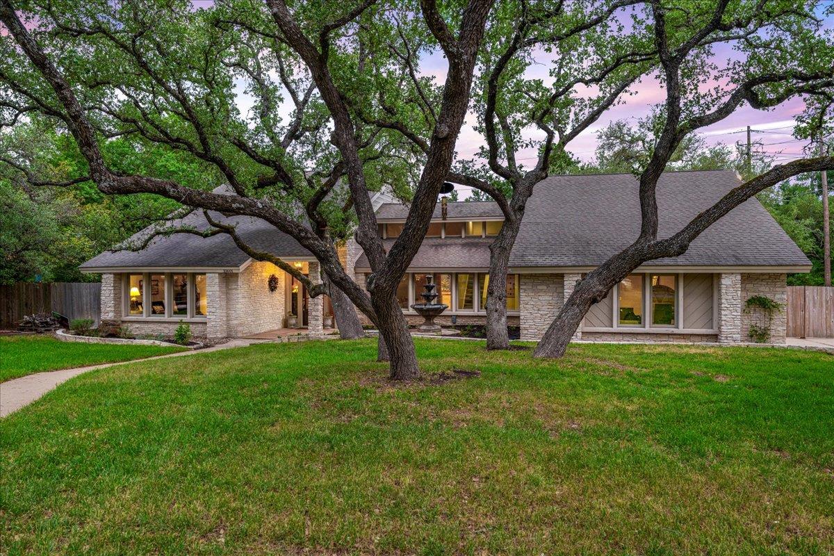 10601 Spicewood Pkwy, Austin, TX 78750