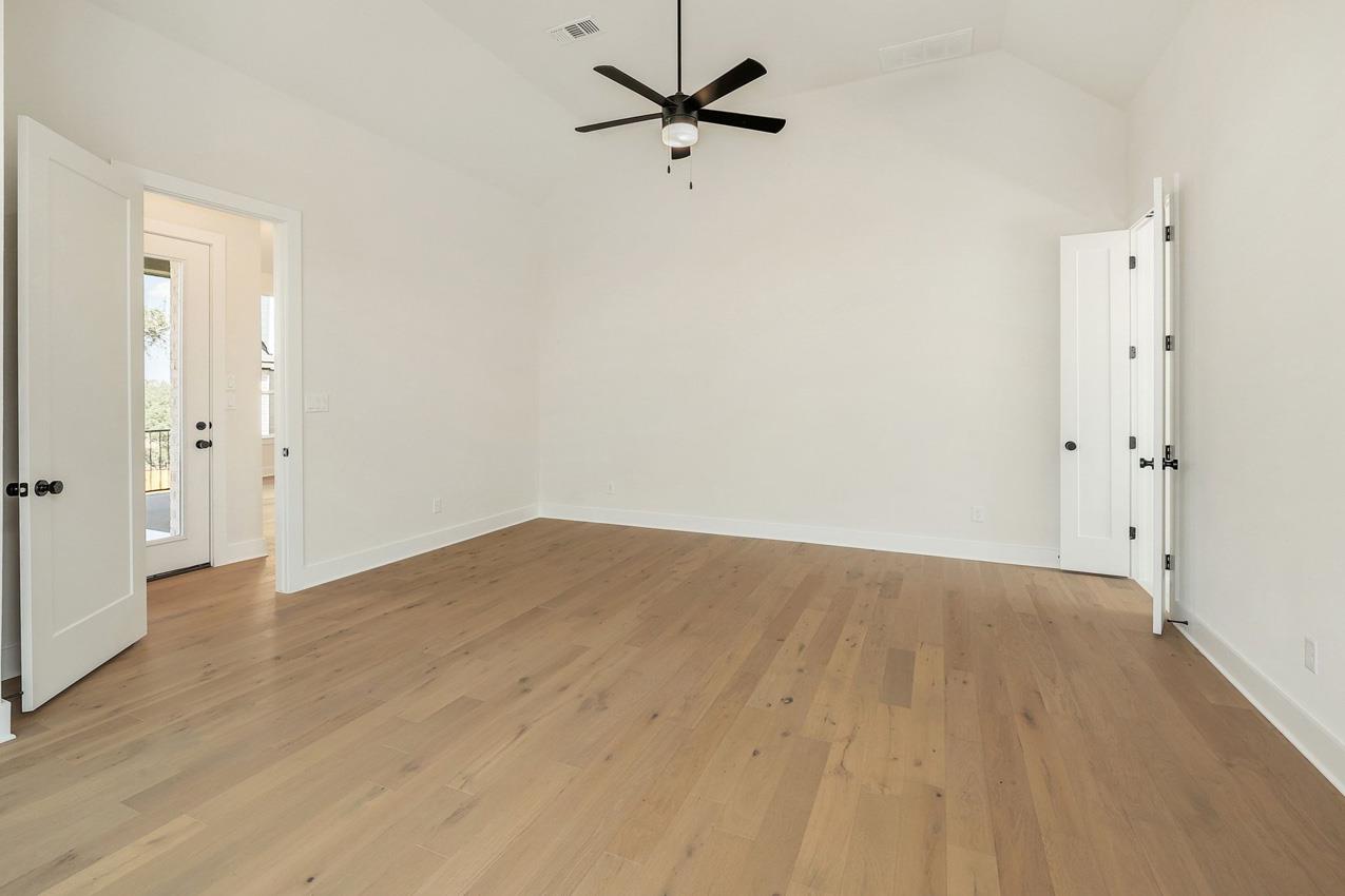 1529 Amanda Paige Dr, Georgetown, TX 78628