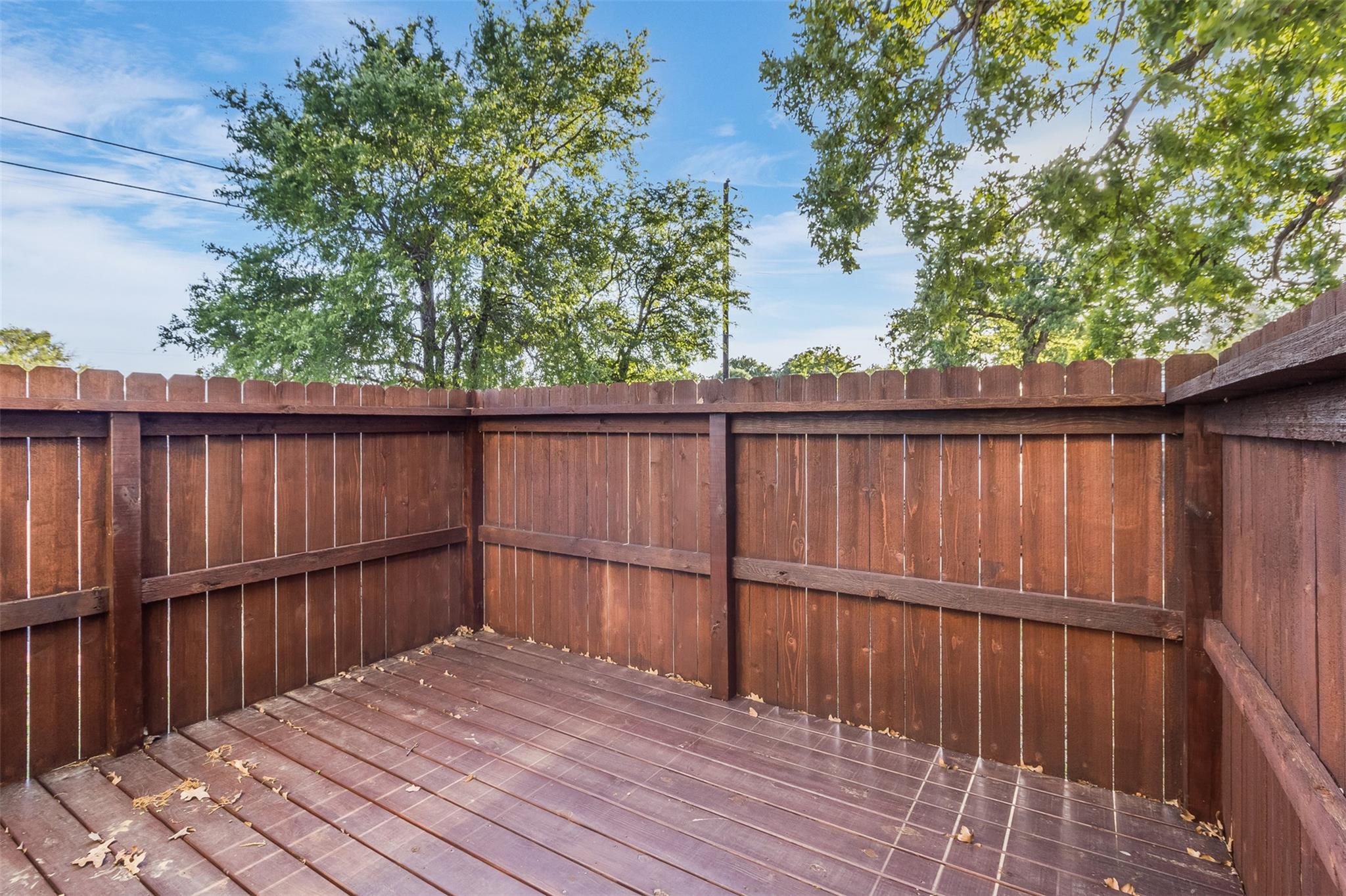 4332 Oak Park Dr, Cottonwood Shores, TX 78657