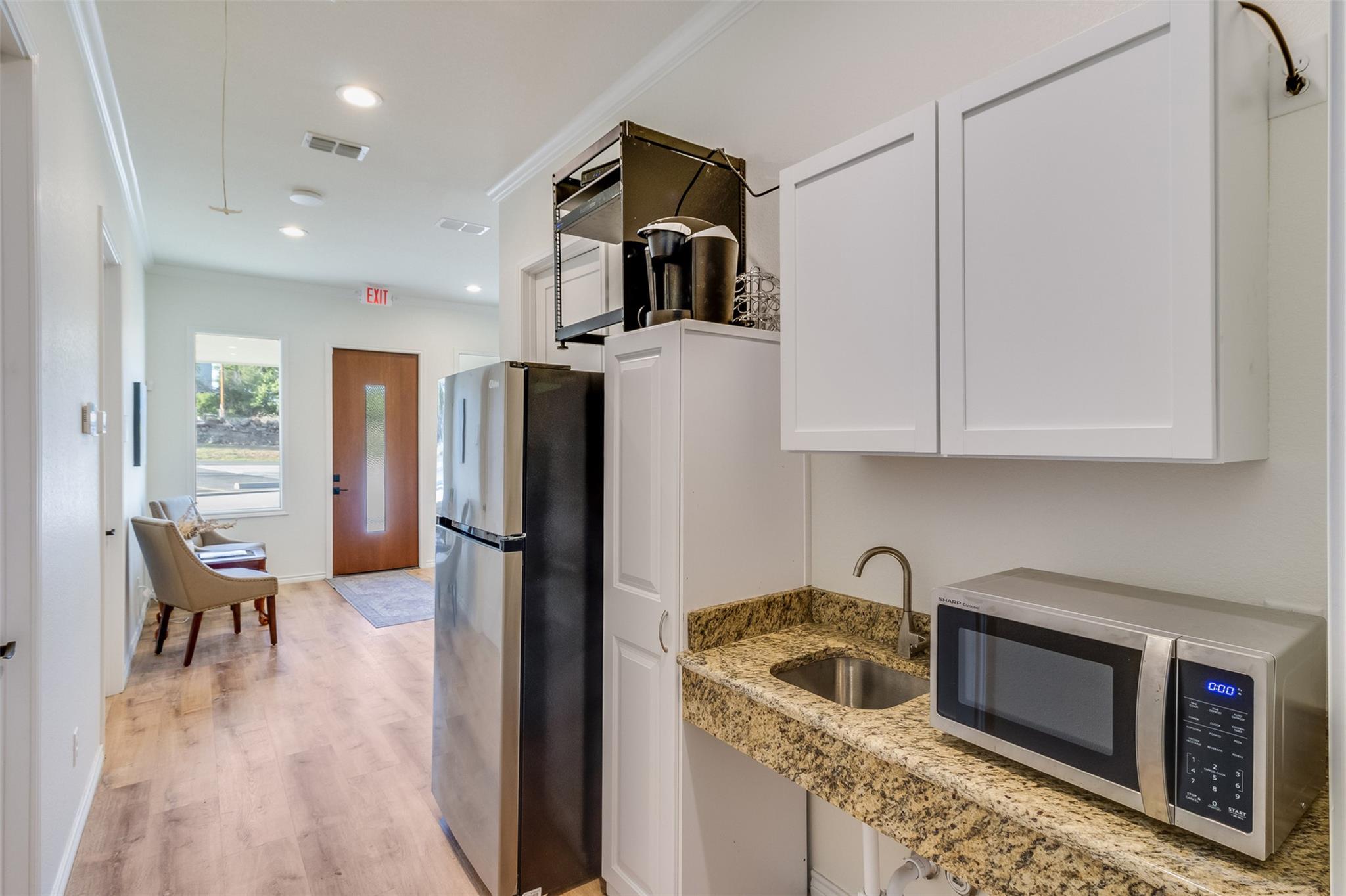 4332 Oak Park Dr, Cottonwood Shores, TX 78657