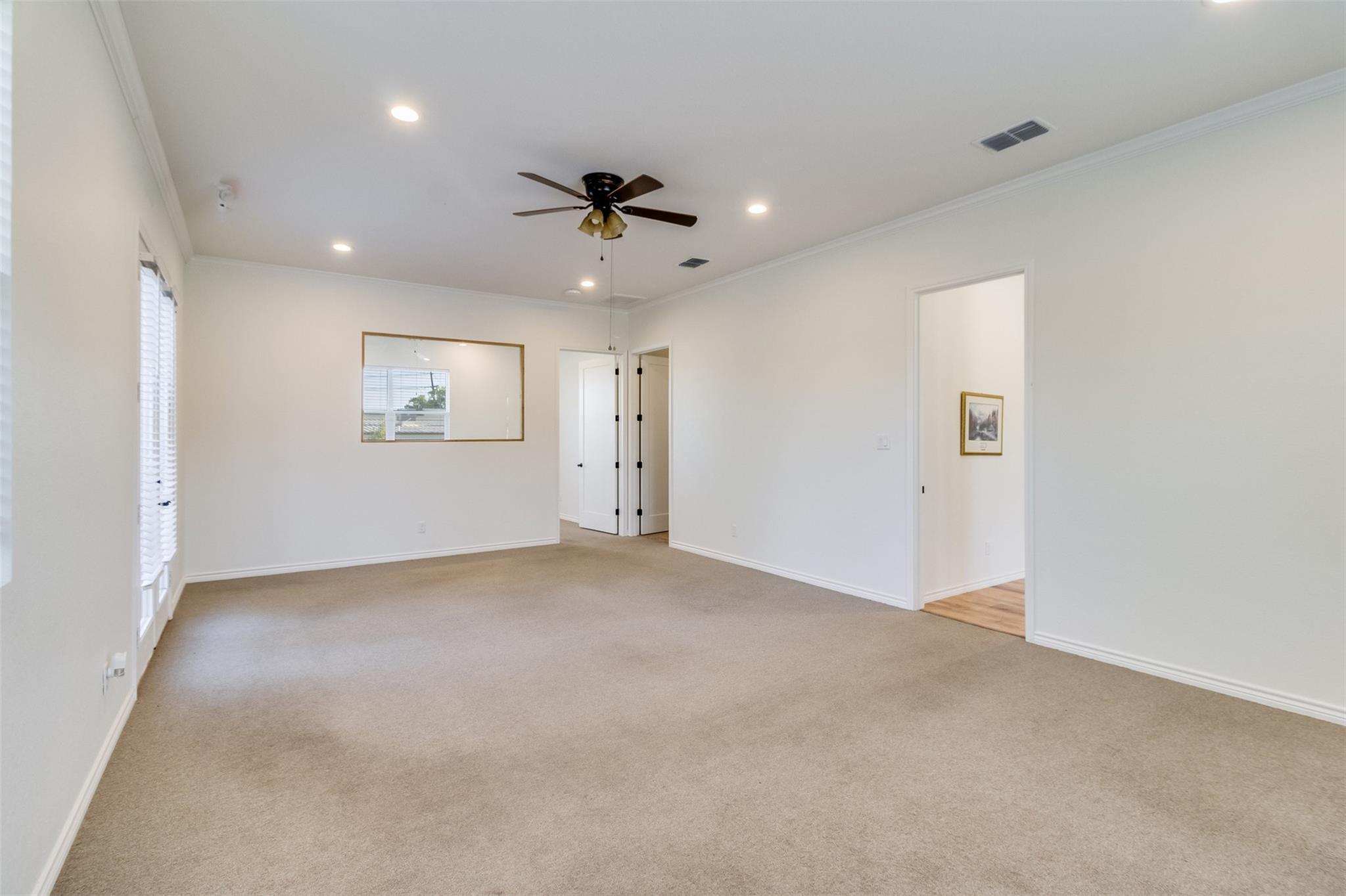 4332 Oak Park Dr, Cottonwood Shores, TX 78657
