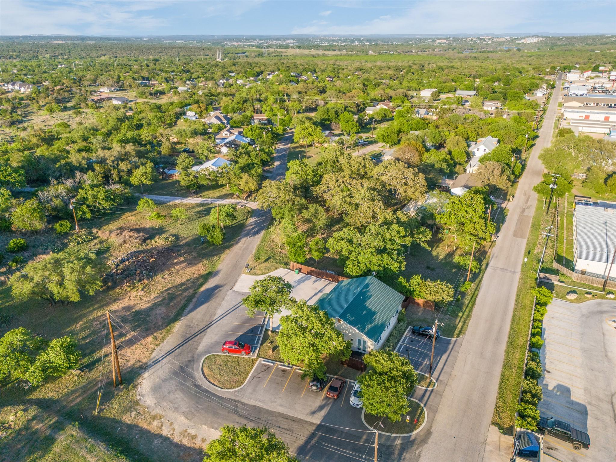 4332 Oak Park Dr, Cottonwood Shores, TX 78657