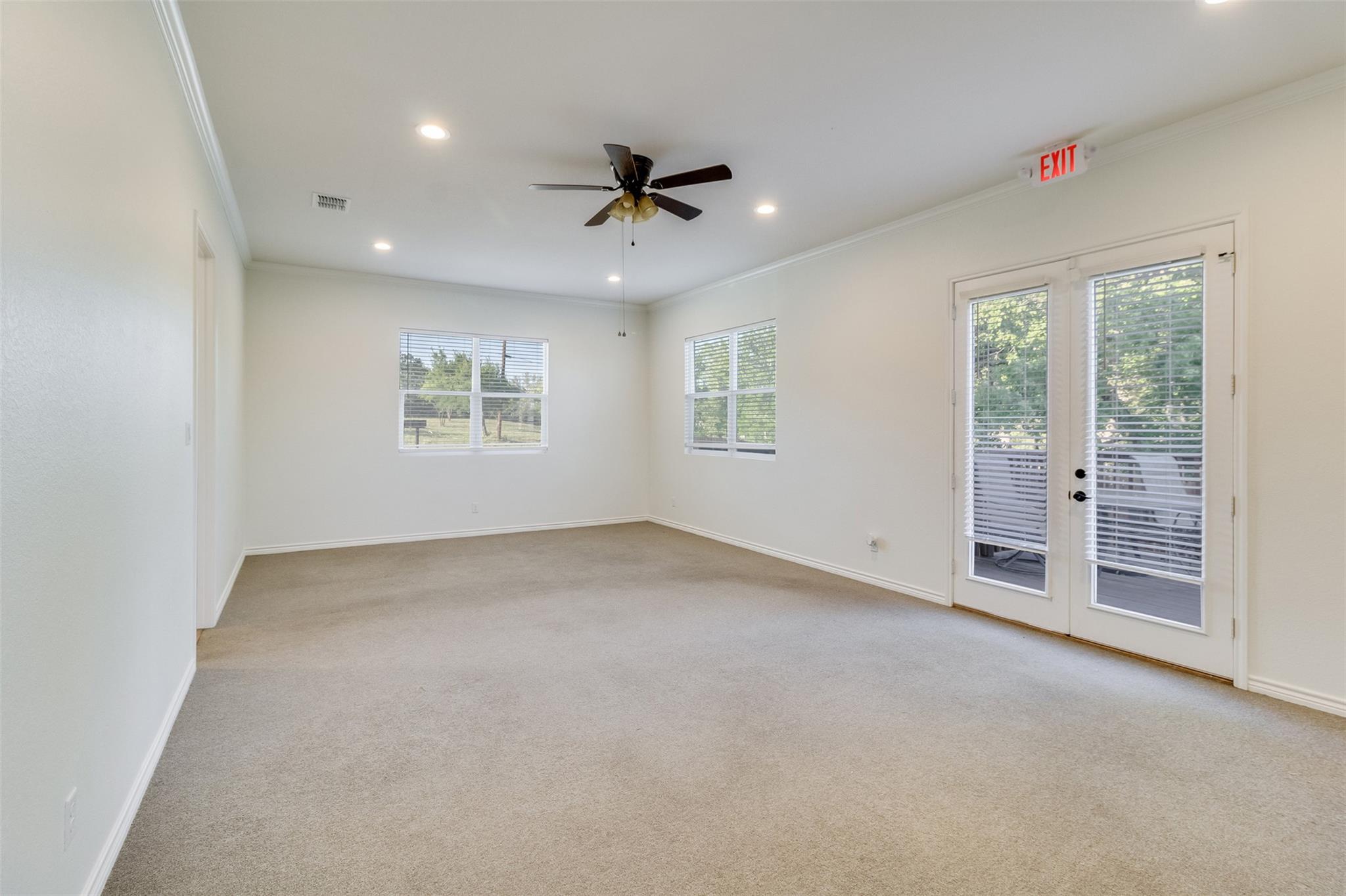 4332 Oak Park Dr, Cottonwood Shores, TX 78657