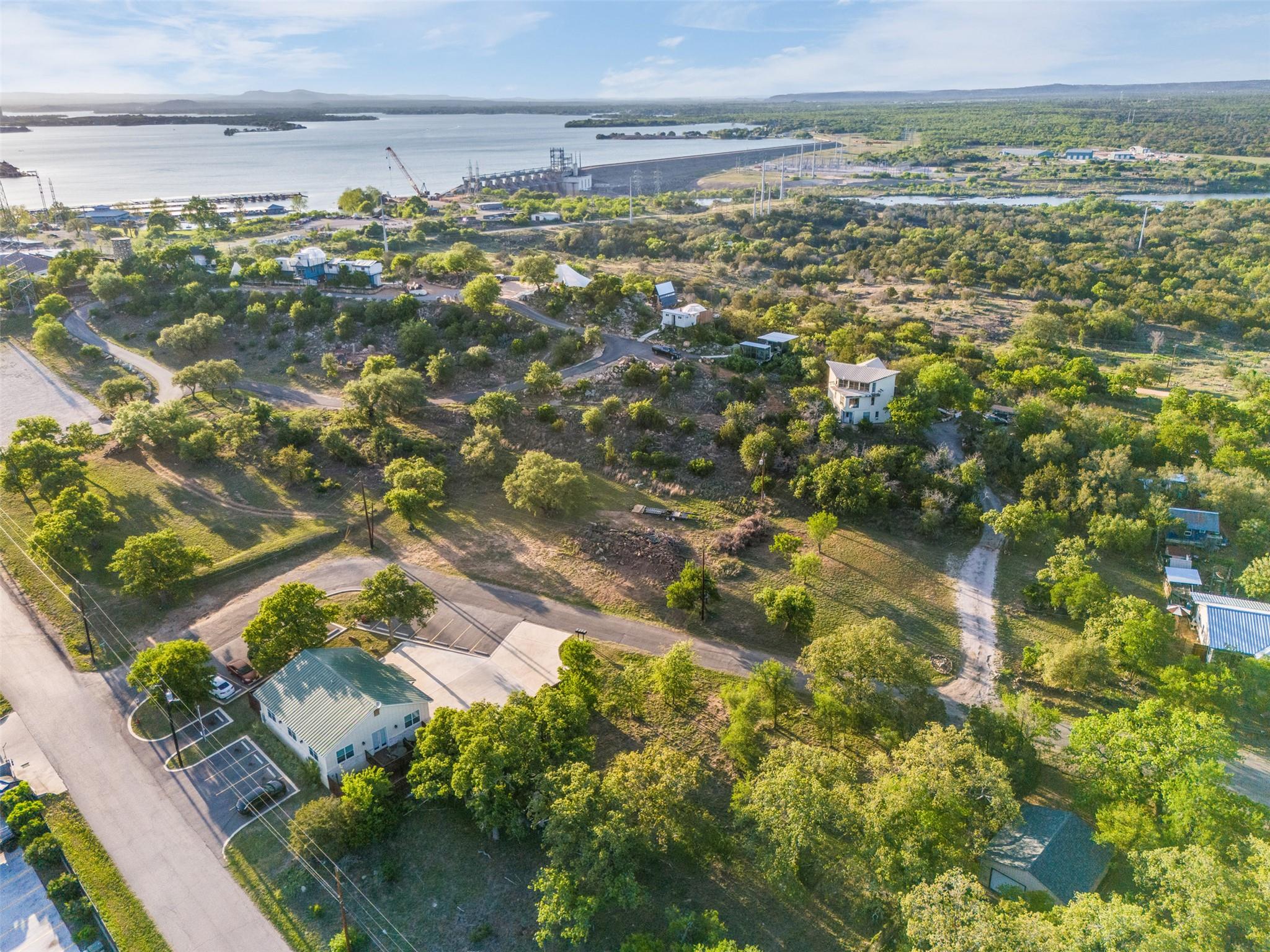 4332 Oak Park Dr, Cottonwood Shores, TX 78657