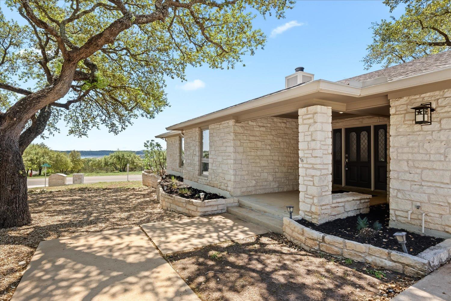 3000 Drake Cv, Lago Vista, TX 78645
