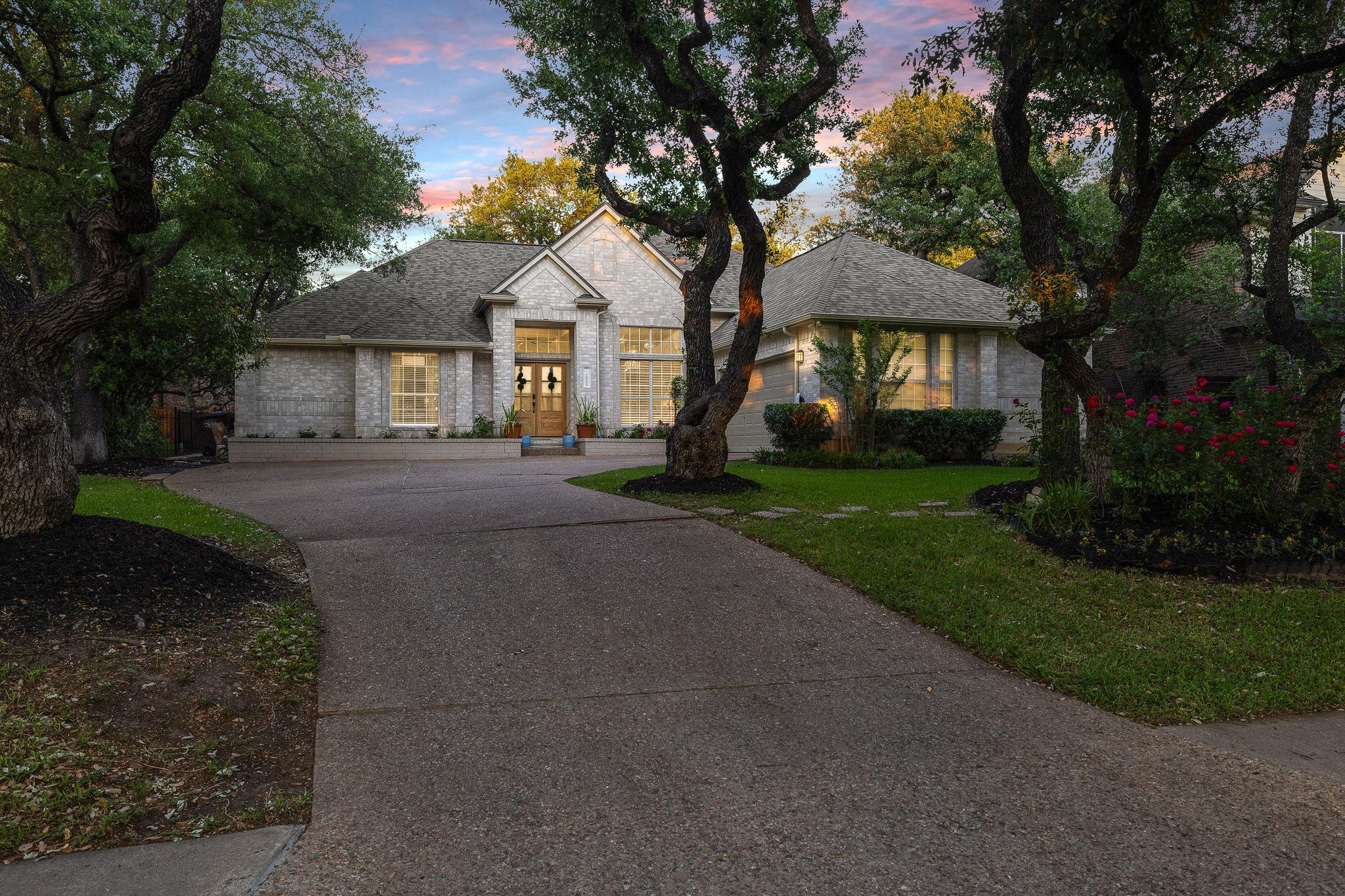 2005 St Andrews Dr, Round Rock, TX 78664