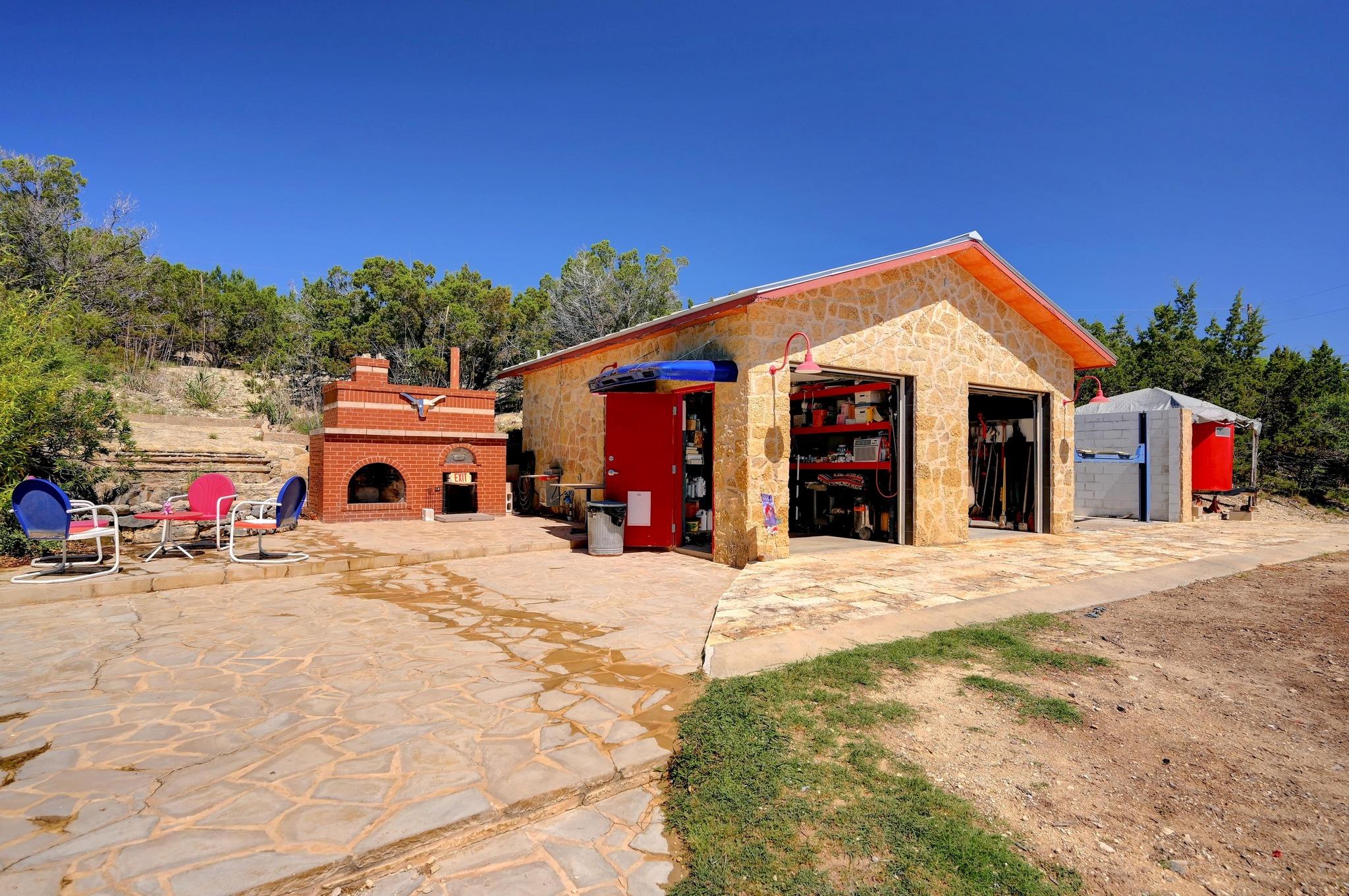 324 E Headwaters Ranch Rd, Kendalia, TX 78027