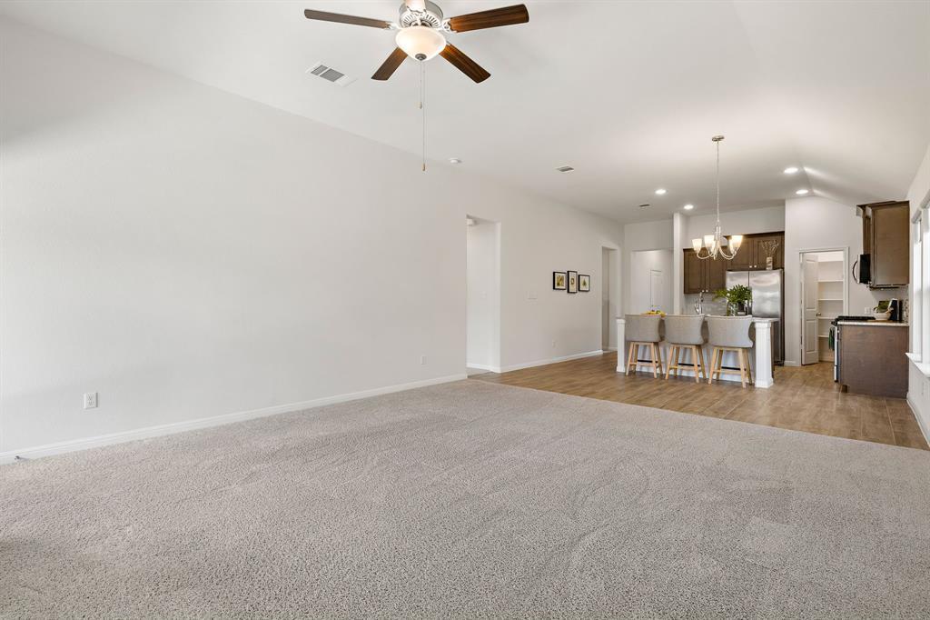 220 Falling Star Ln, Georgetown, TX 78628