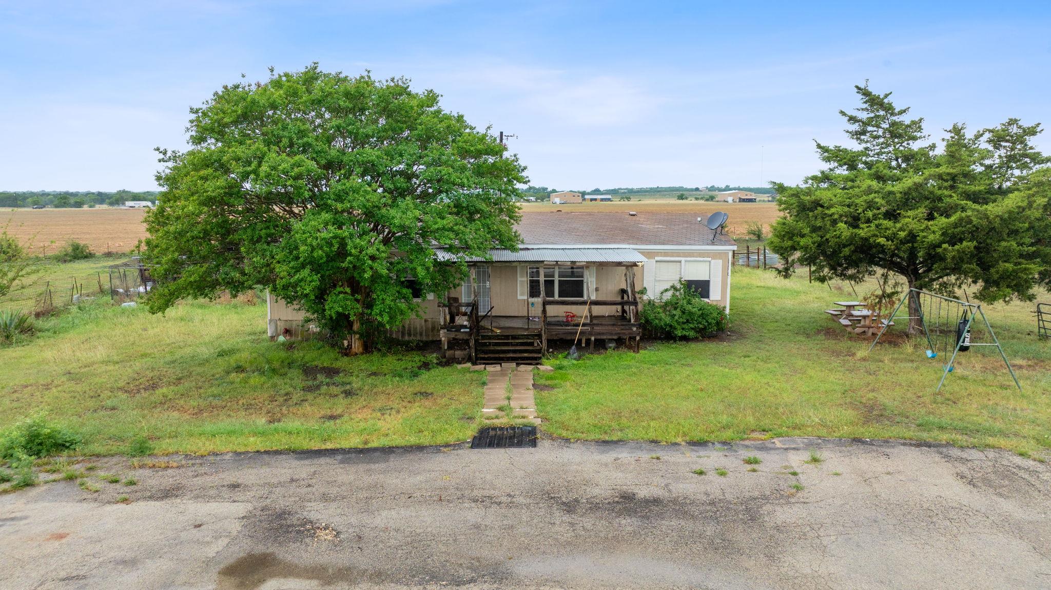 9338 E San Marcos Highway, Fentress, TX 78622