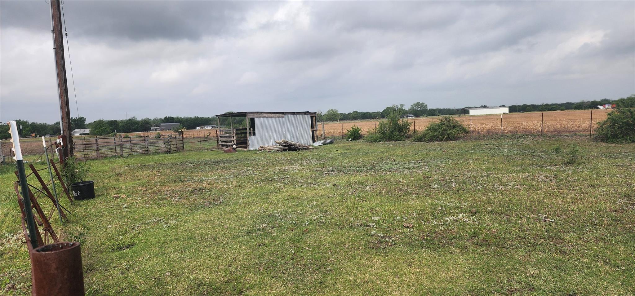 9338 E San Marcos Highway, Fentress, TX 78622