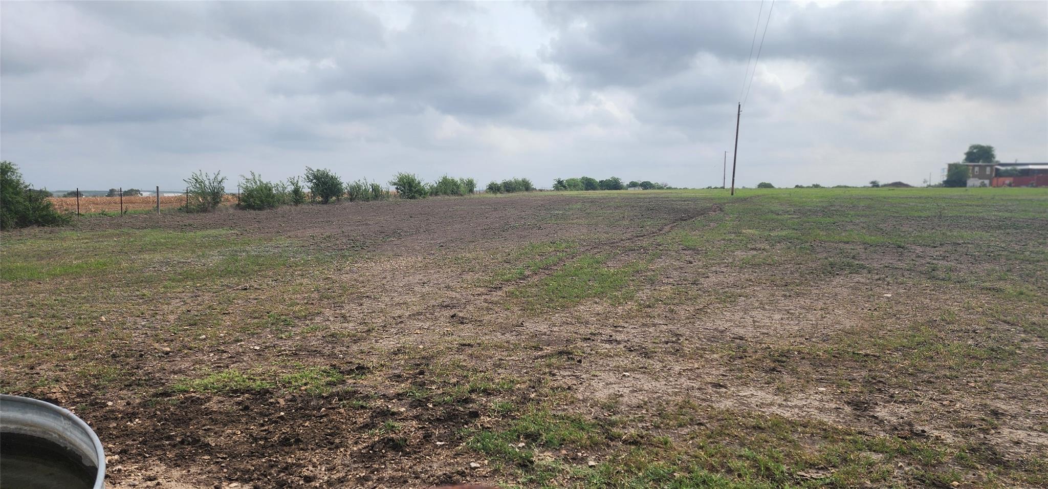 9338 E San Marcos Highway, Fentress, TX 78622