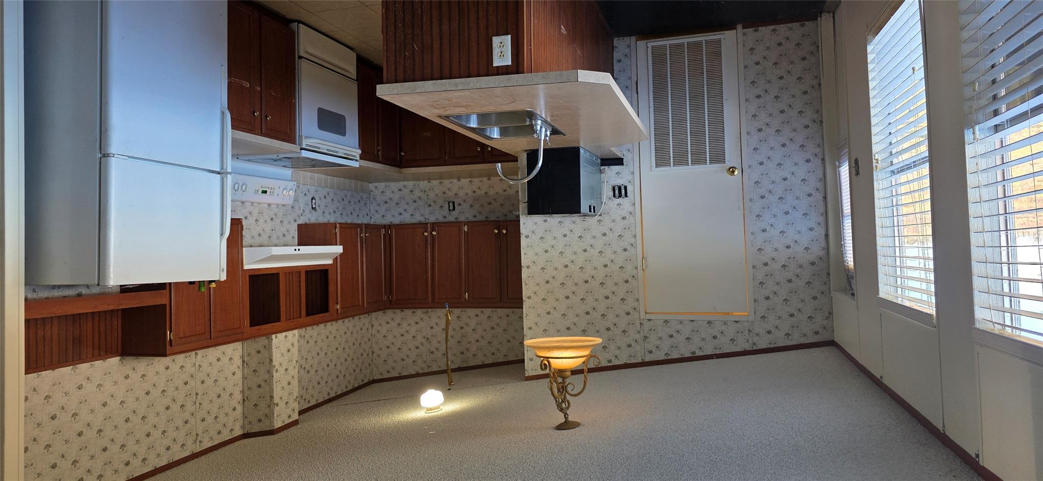 9338 E San Marcos Highway, Fentress, TX 78622