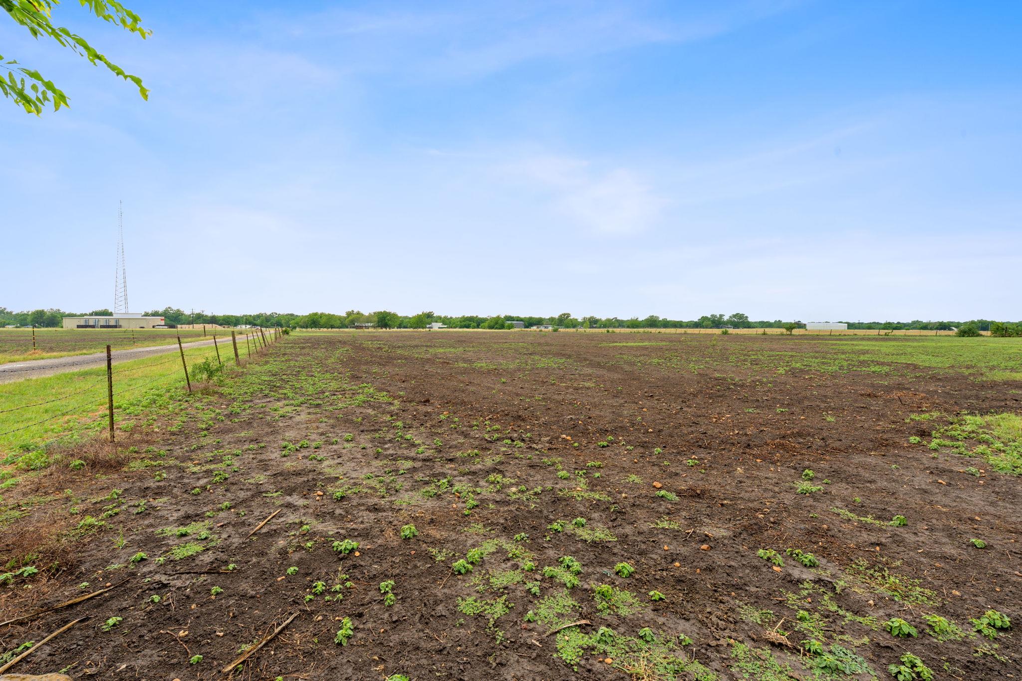 9338 E San Marcos Highway, Fentress, TX 78622