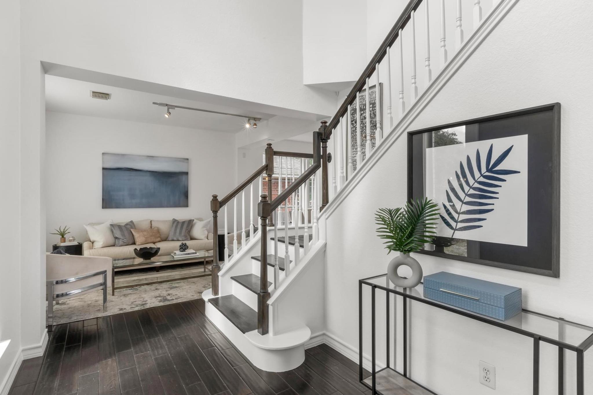 8405 Ganttcrest Dr, Austin, TX 78749