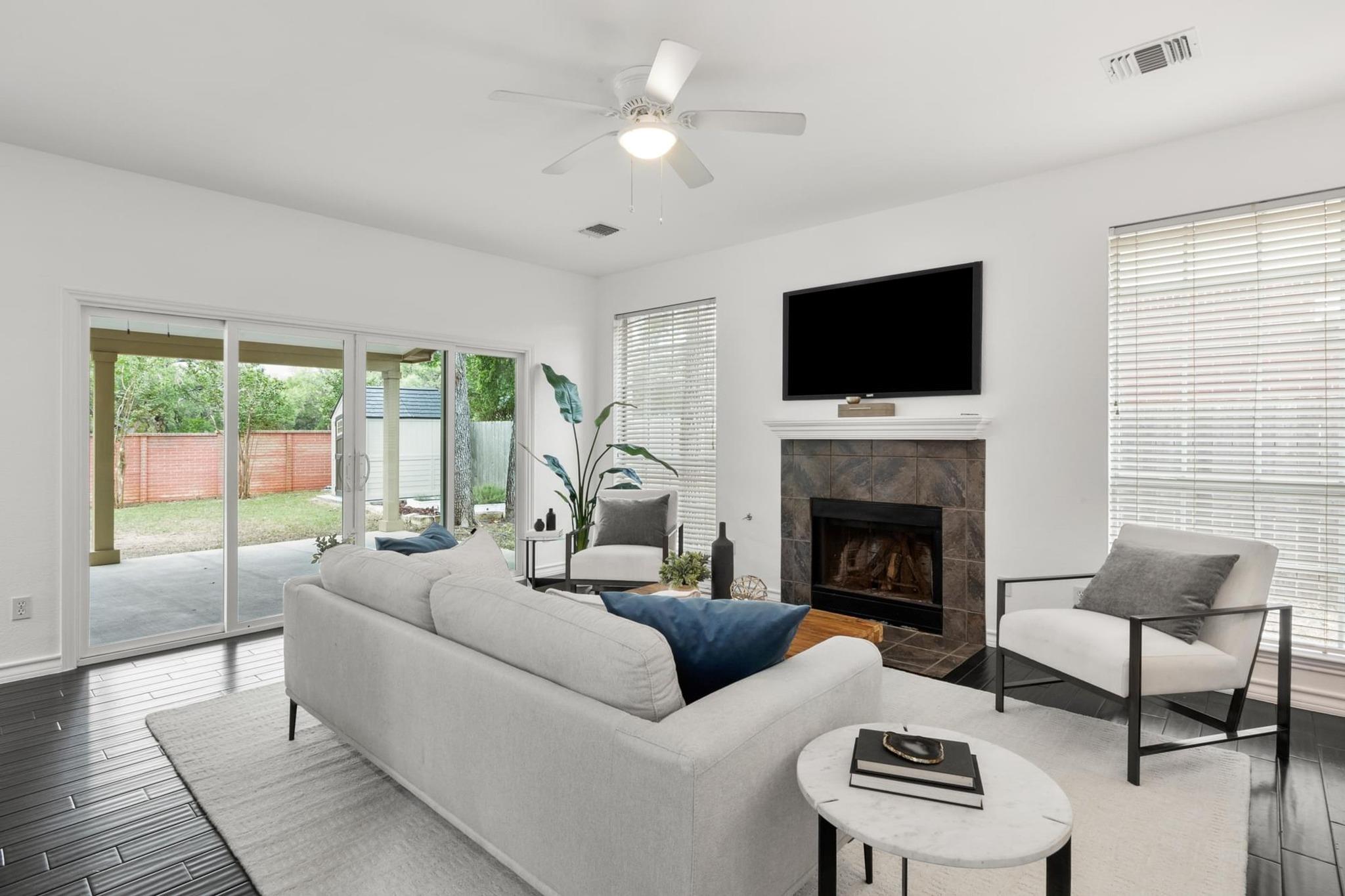 8405 Ganttcrest Dr, Austin, TX 78749