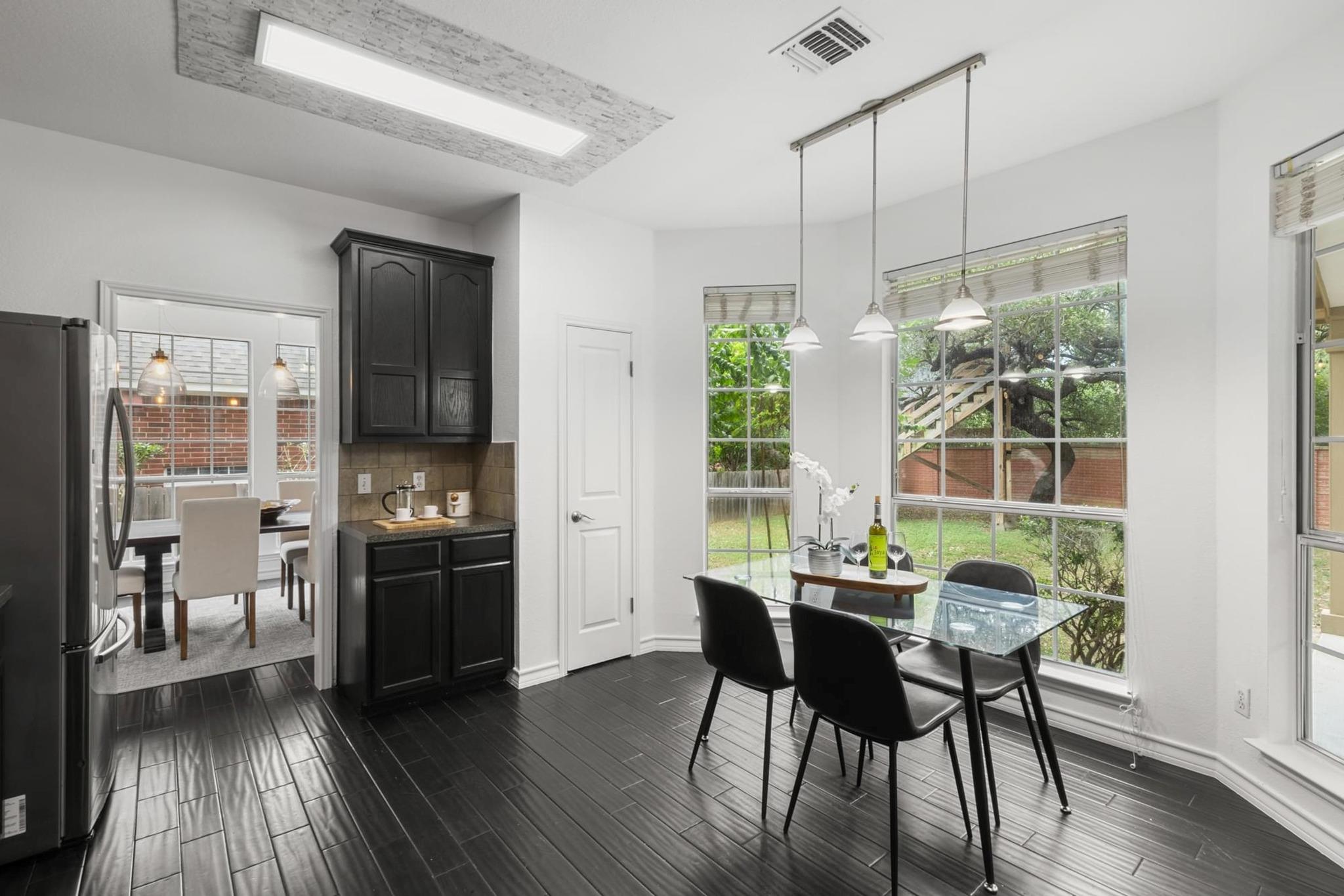 8405 Ganttcrest Dr, Austin, TX 78749