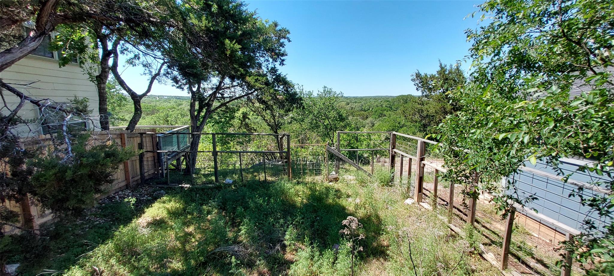 174 Shady Bluff Dr, Wimberley, TX 78676