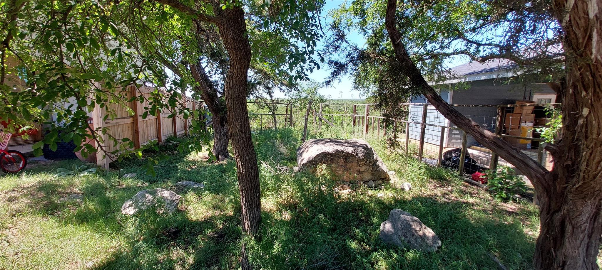 174 Shady Bluff Dr, Wimberley, TX 78676