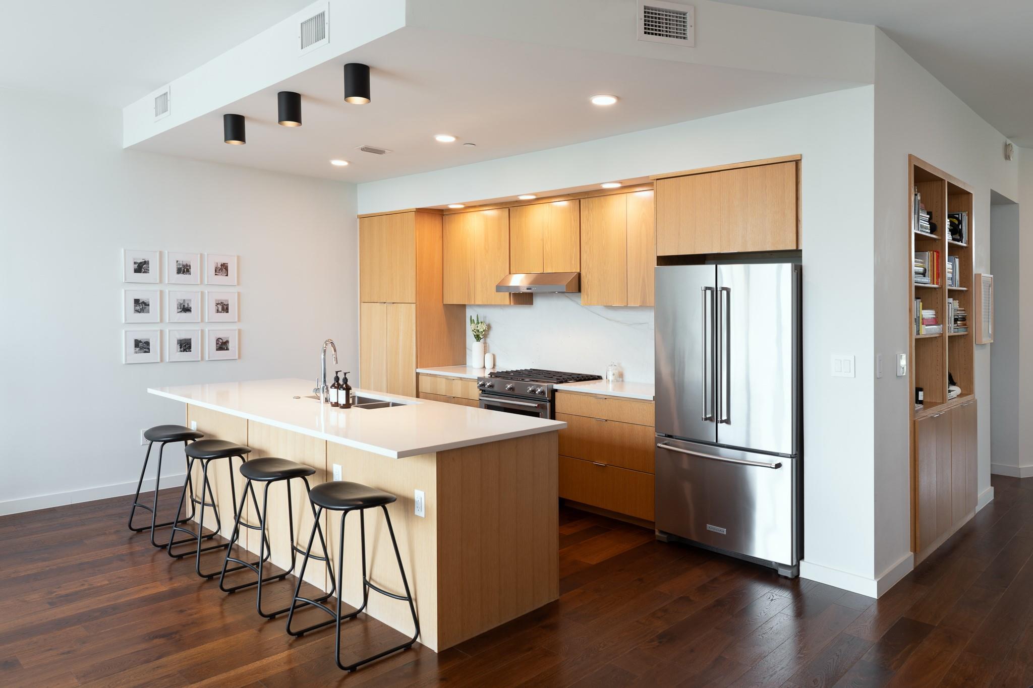 1322 E 12th St # 305, Austin, TX 78702