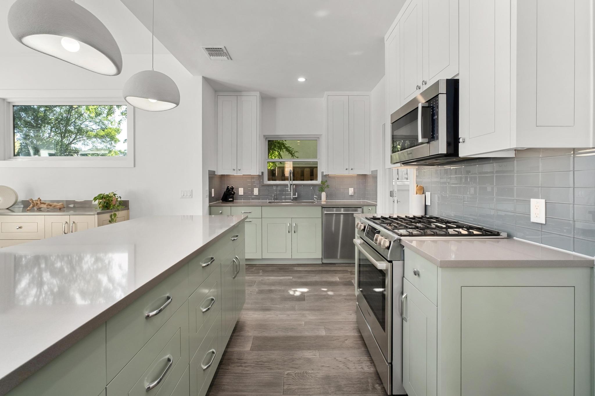 1606 Dexter St, Austin, TX 78704
