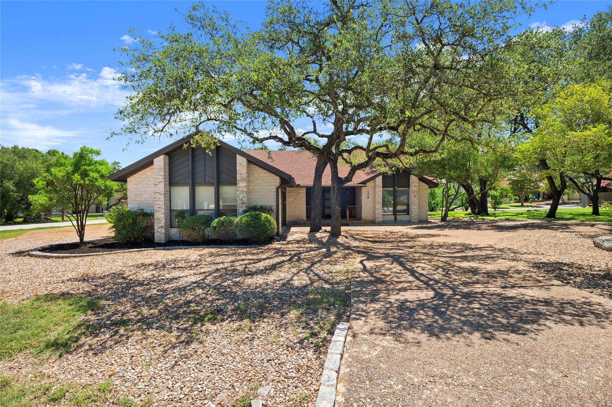 508 Explorer, Lakeway, TX 78734