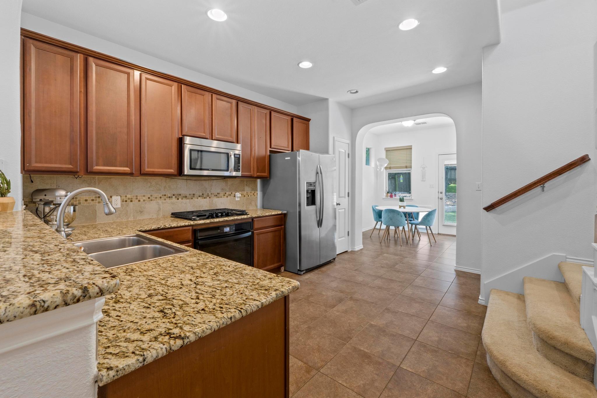 1121 Salem Park Ct, Austin, TX 78745
