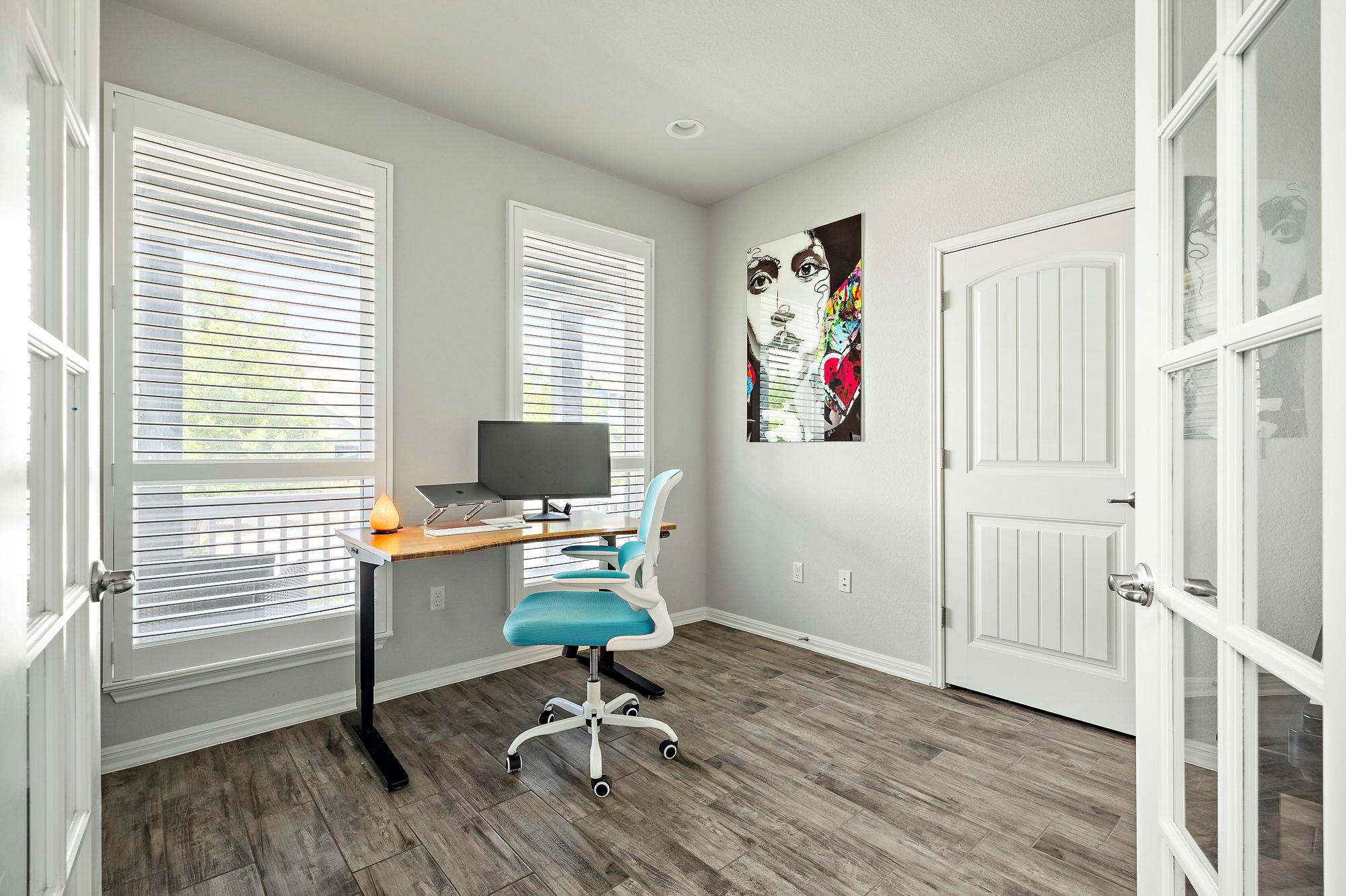 5701 Baythorne Dr, Austin, TX 78747