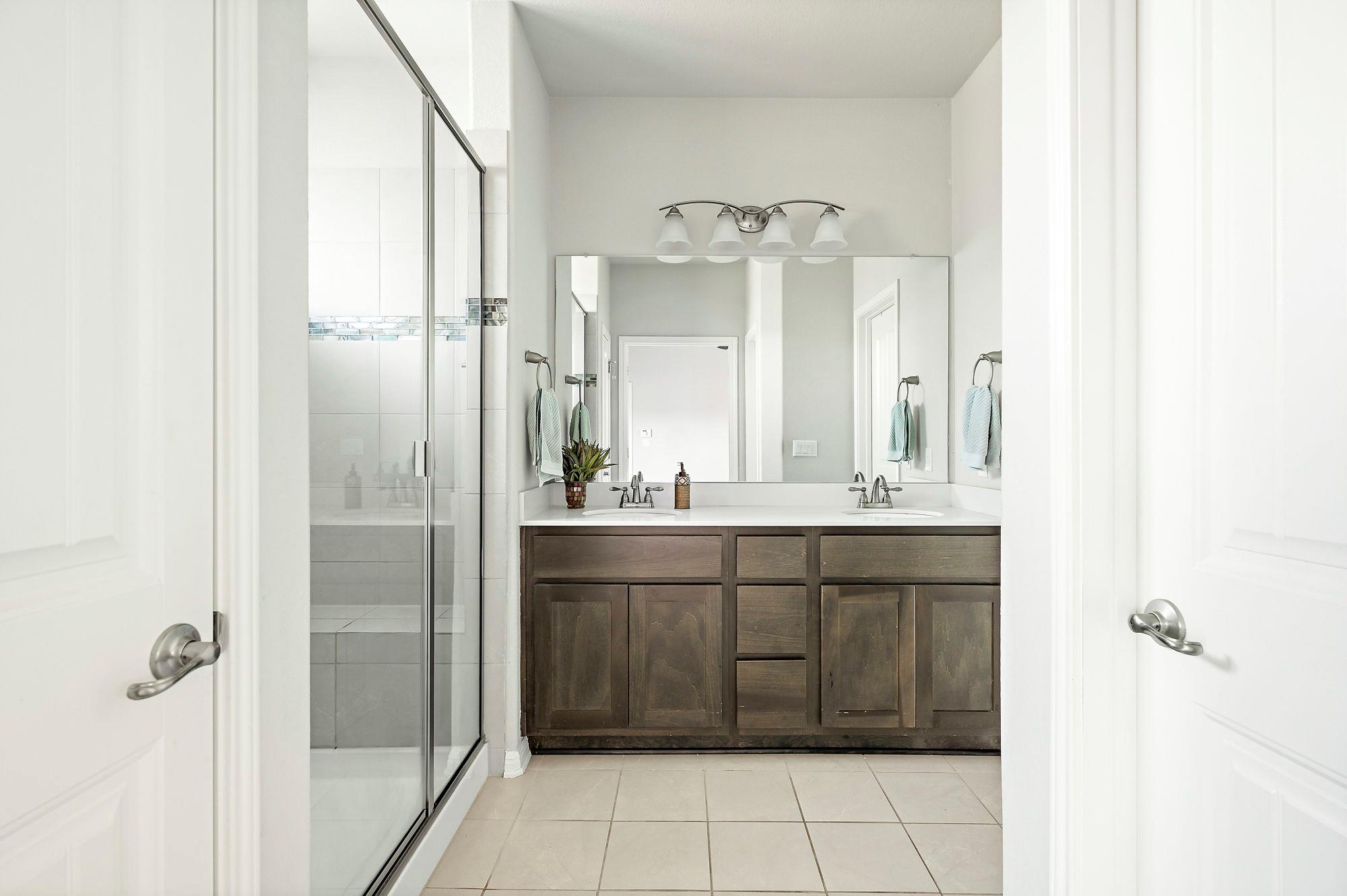 5701 Baythorne Dr, Austin, TX 78747