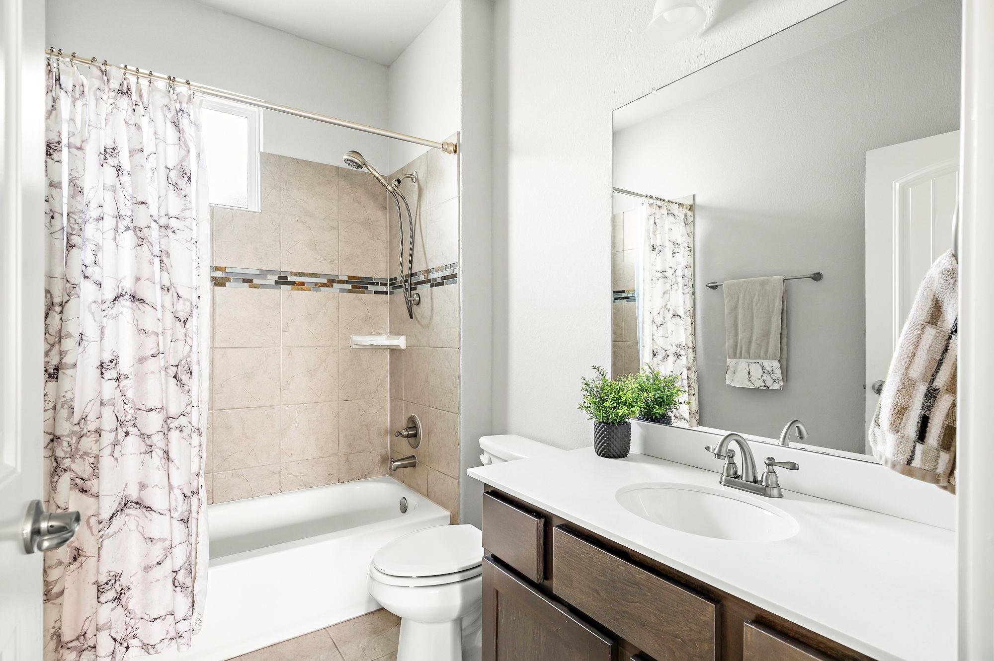 5701 Baythorne Dr, Austin, TX 78747