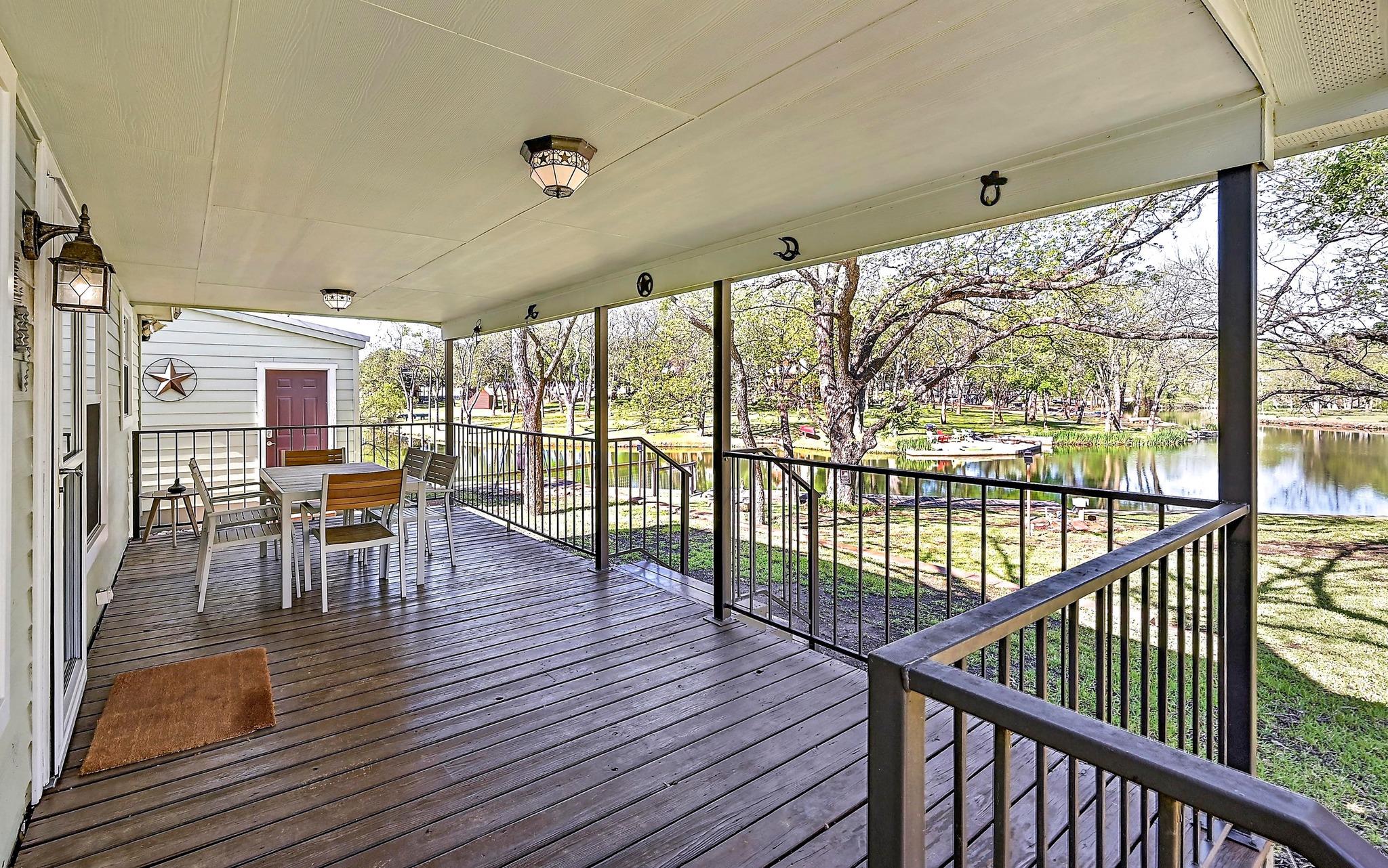 1318 Contour Dr, Burnet, TX 78611