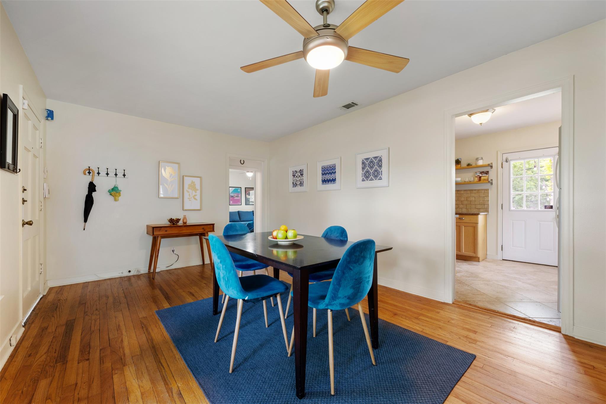 5804 Chesterfield Ave, Austin, TX 78752