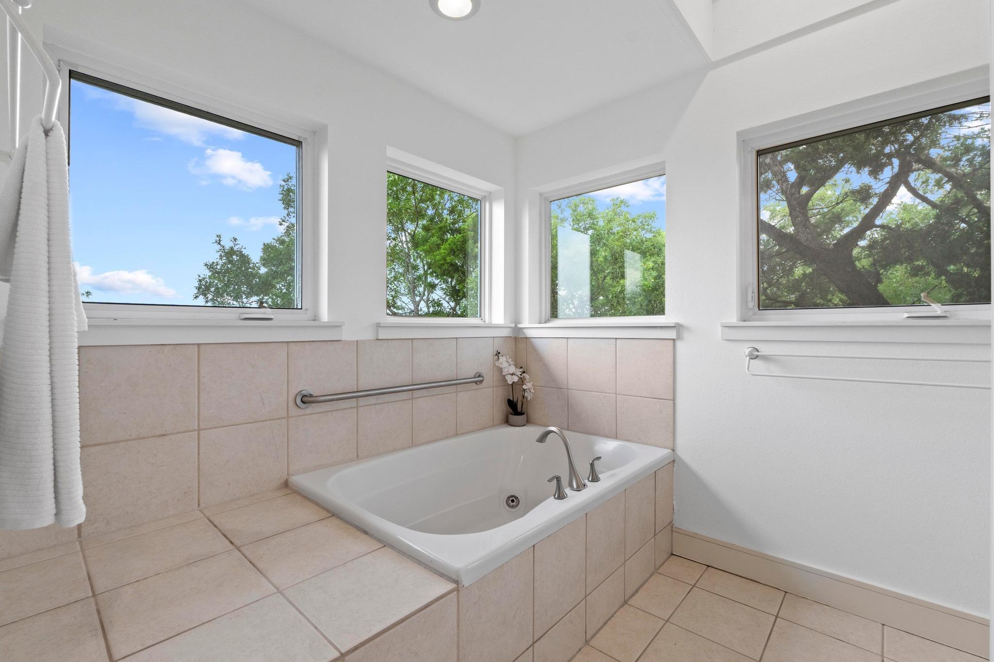 3800 Laurel Ledge Ln, Austin, TX 78731