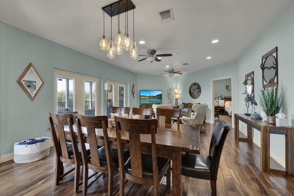 3811 Potters Creek, Canyon Lake, TX 78133