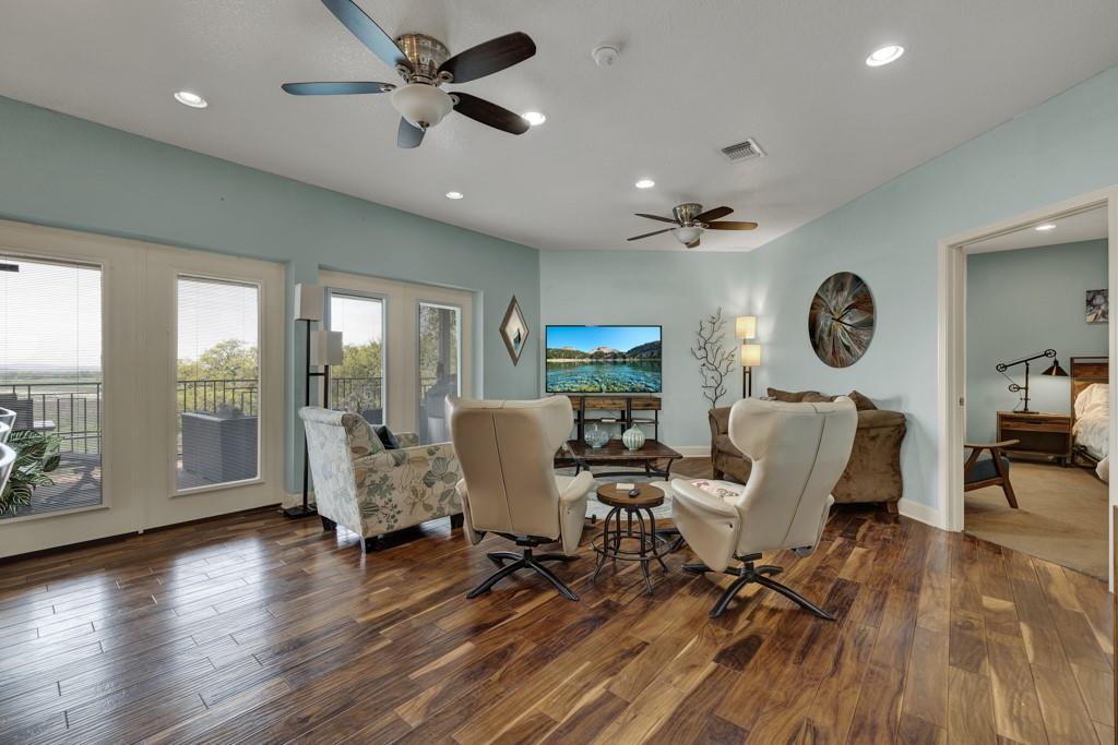 3811 Potters Creek, Canyon Lake, TX 78133