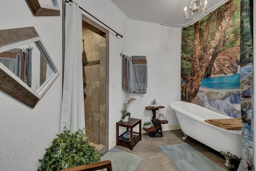 3811 Potters Creek, Canyon Lake, TX 78133