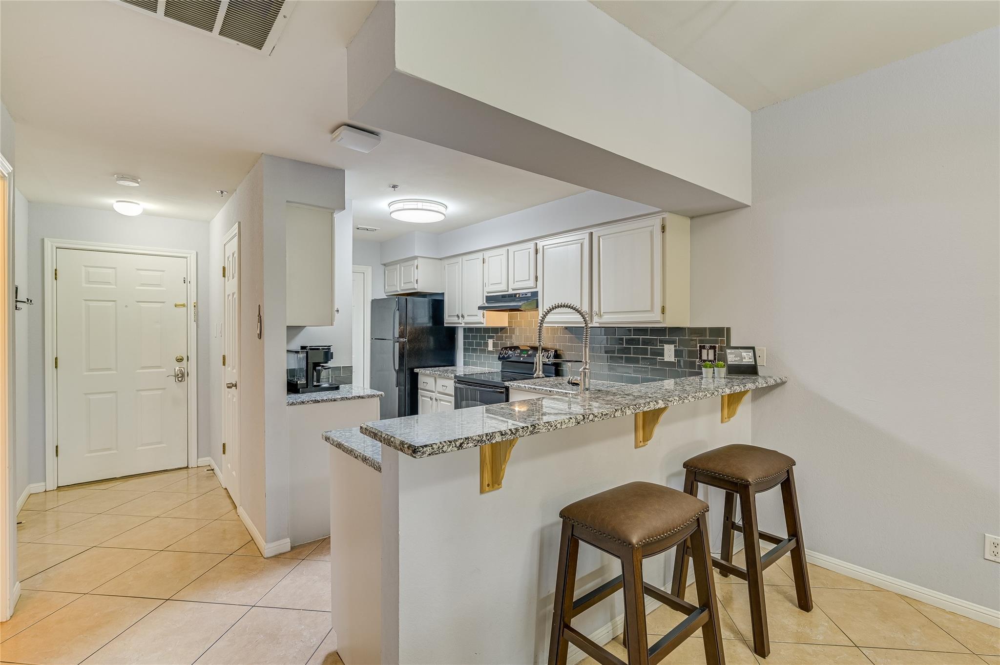 3404 American Dr # 3208, Lago Vista, TX 78645