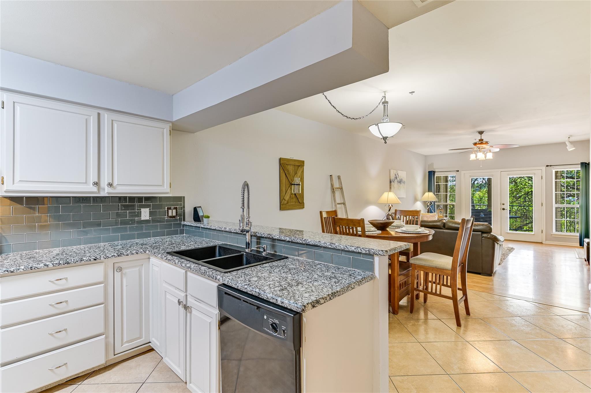 3404 American Dr # 3208, Lago Vista, TX 78645