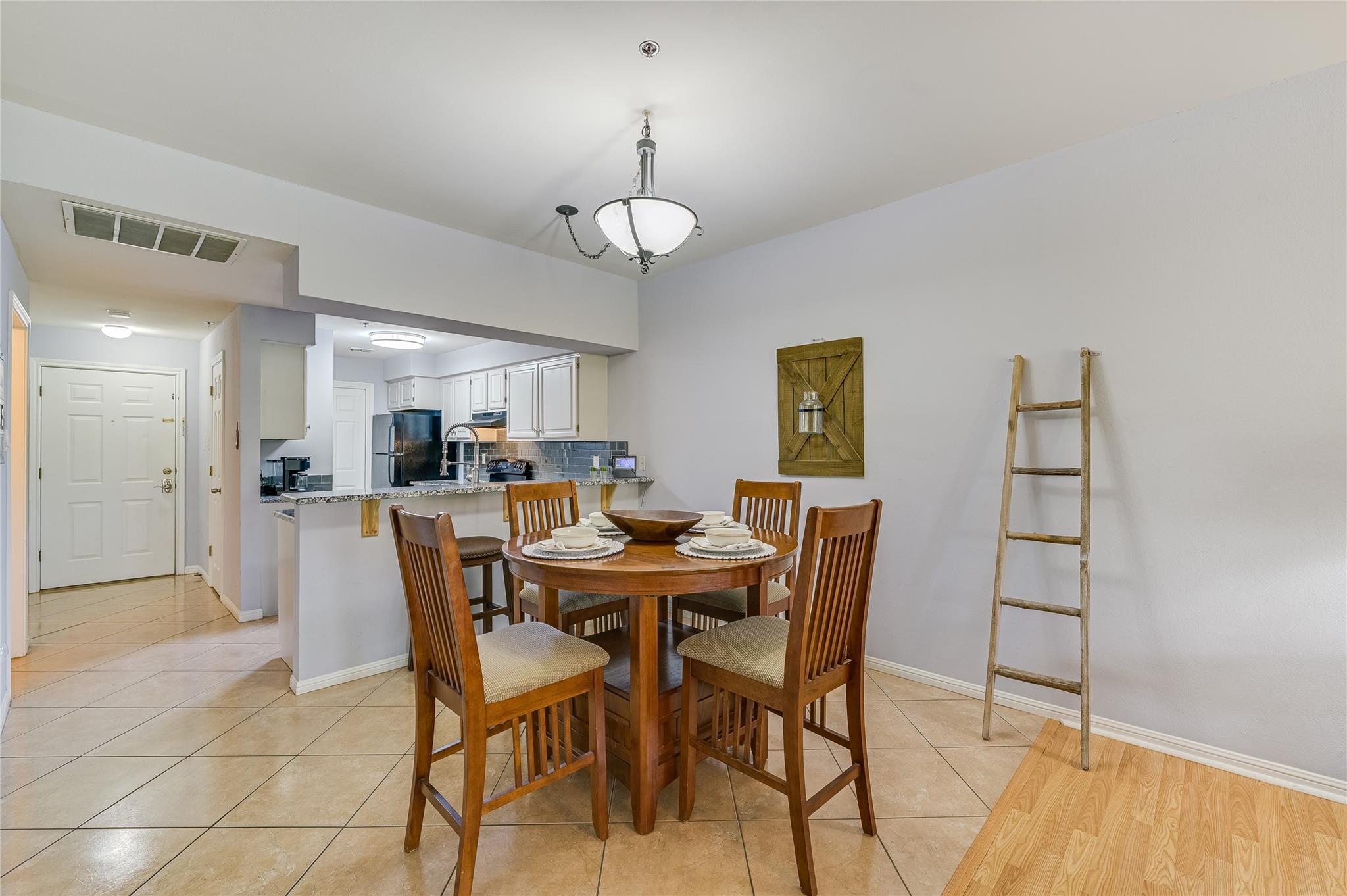 3404 American Dr # 3208, Lago Vista, TX 78645