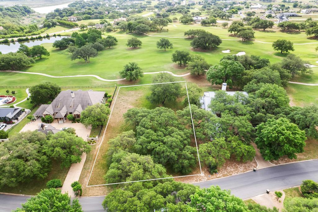 27029 Masters Pkwy, Spicewood, TX 78669