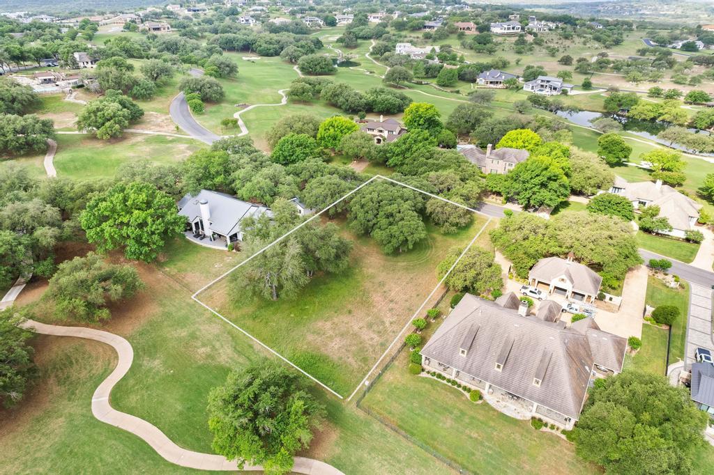 27029 Masters Pkwy, Spicewood, TX 78669