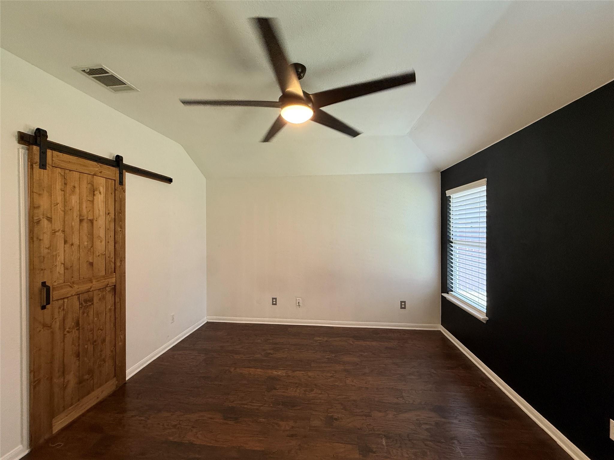 501 Morning Dove Dr, Hutto, TX 78634