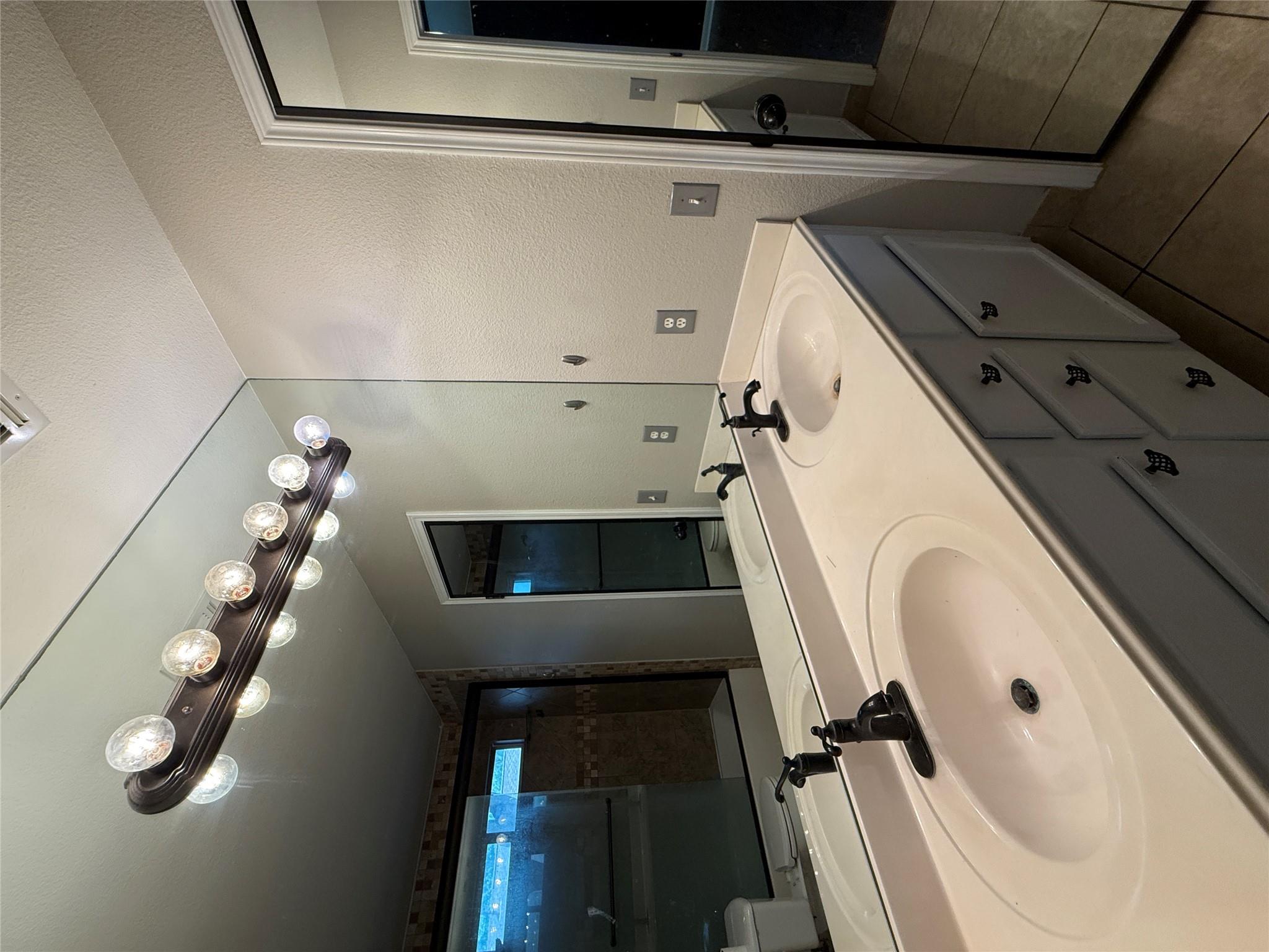 501 Morning Dove Dr, Hutto, TX 78634