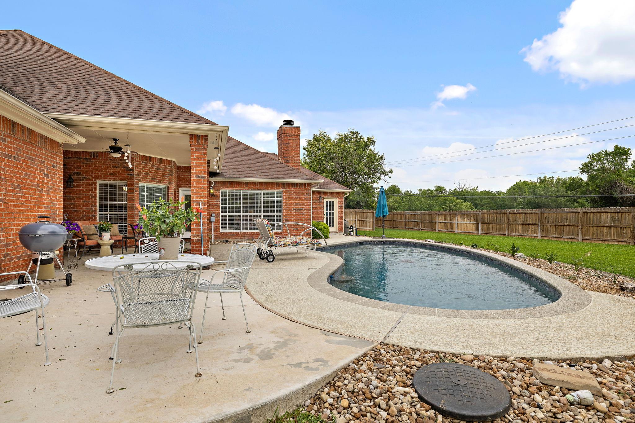 11 Meadow Run, Round Rock, TX 78664