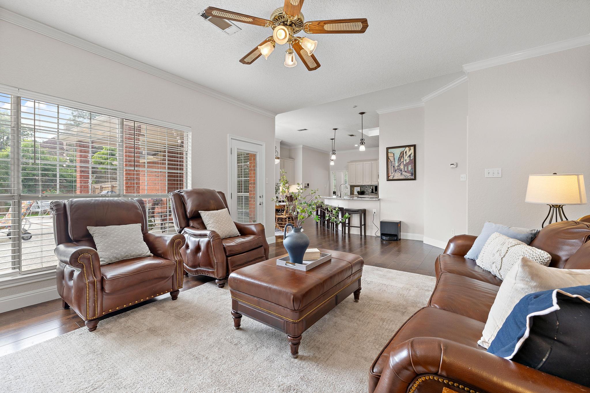11 Meadow Run, Round Rock, TX 78664