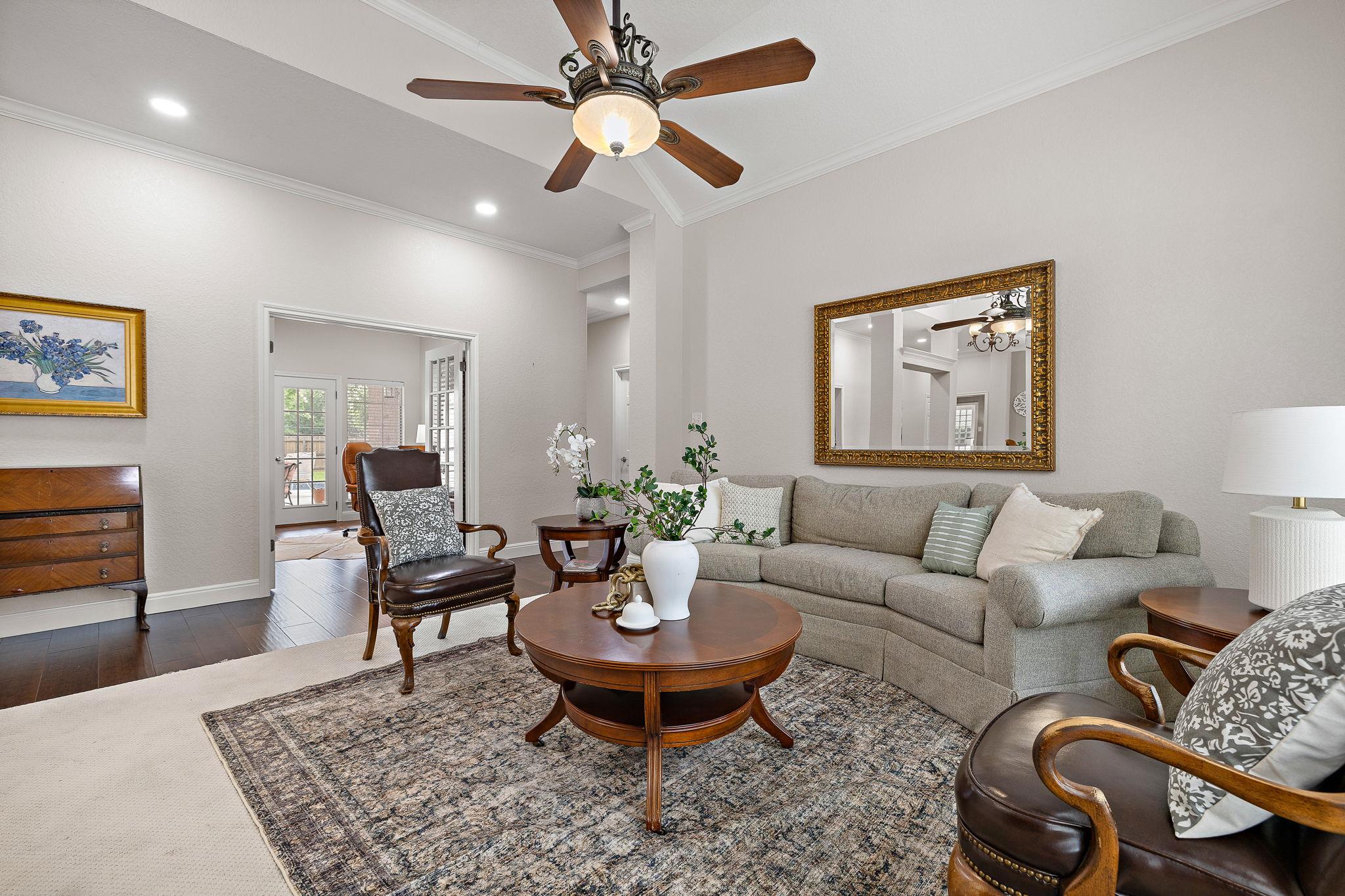 11 Meadow Run, Round Rock, TX 78664