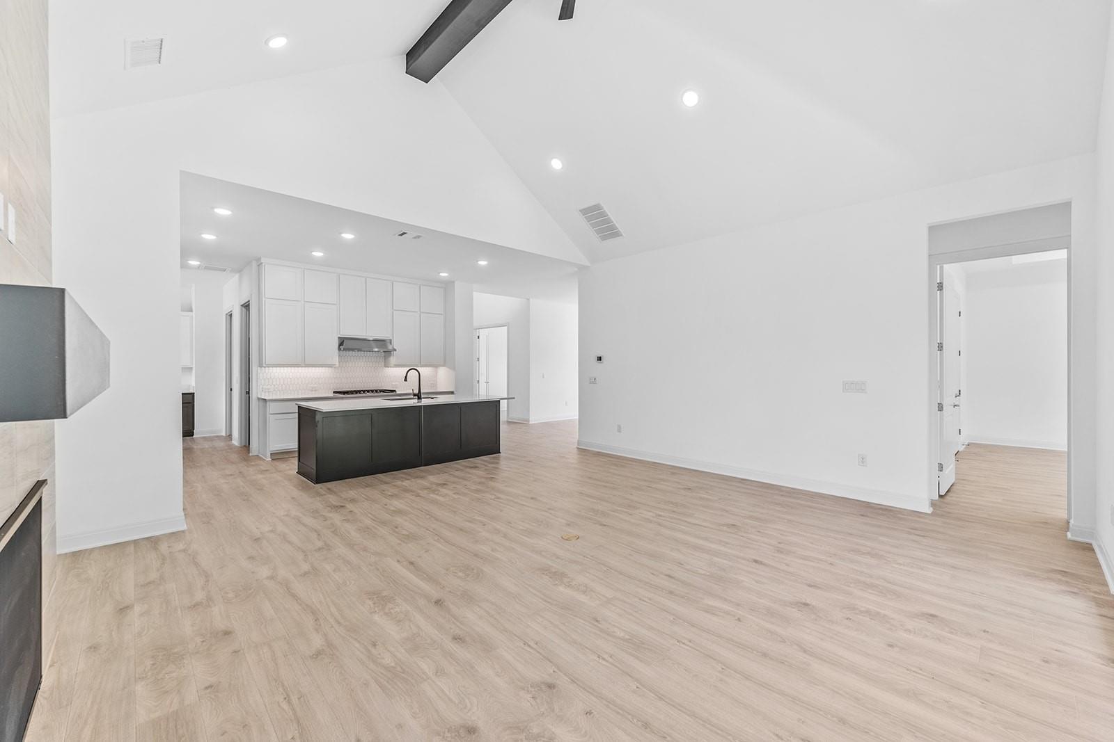 17609 Chamoix Dr, Austin, TX 78738