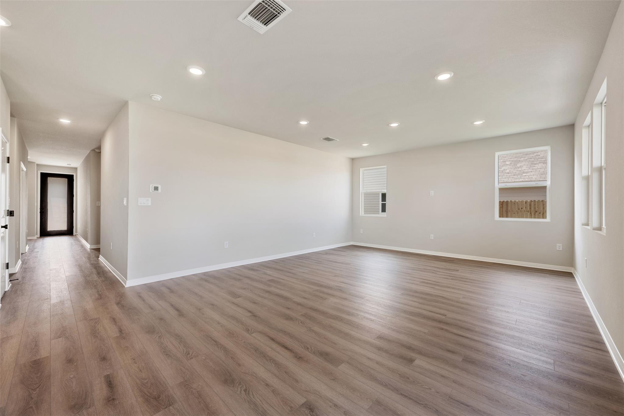 120 Prairie Falls Dr, Hutto, TX 78634