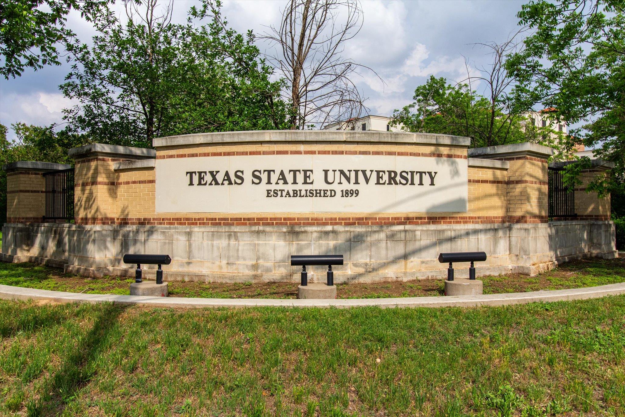 821 Old Ranch Rd 12 Rd, San Marcos, TX 78666