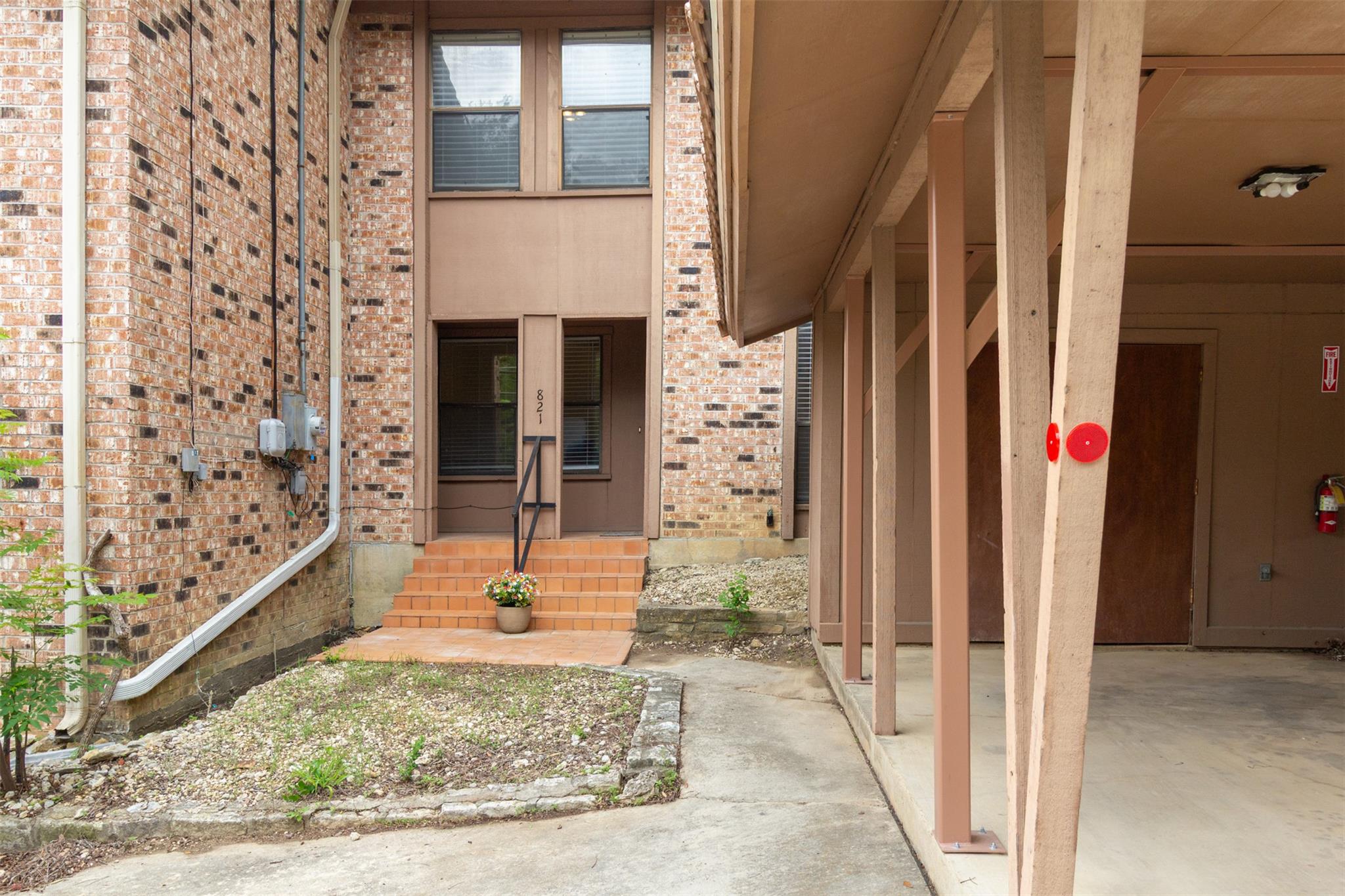 821 Old Ranch Rd 12 Rd, San Marcos, TX 78666